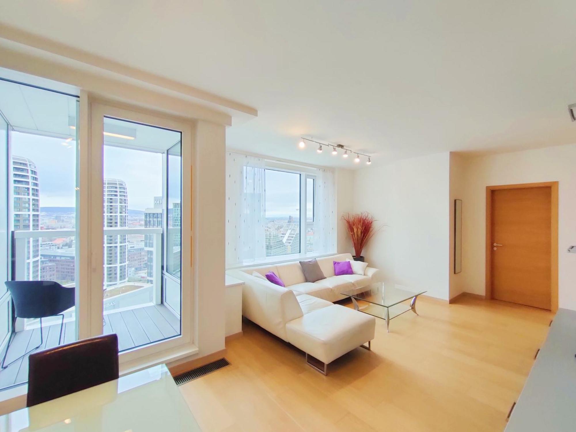 Sag Romantic 22 Floor Panorama City Free Parking Free Wifi Братислава Екстер'єр фото